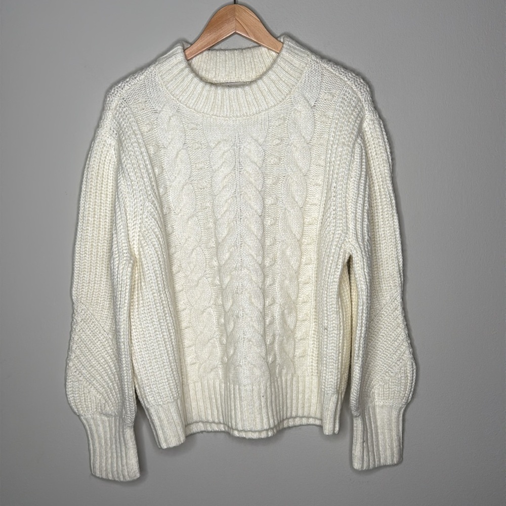 A New Day Cozy Cable Knit Pullover Crewneck Sweater in Cream Size Large